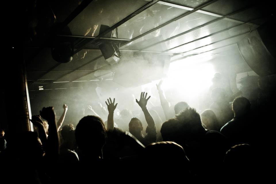 Singles neuss er sucht sie
