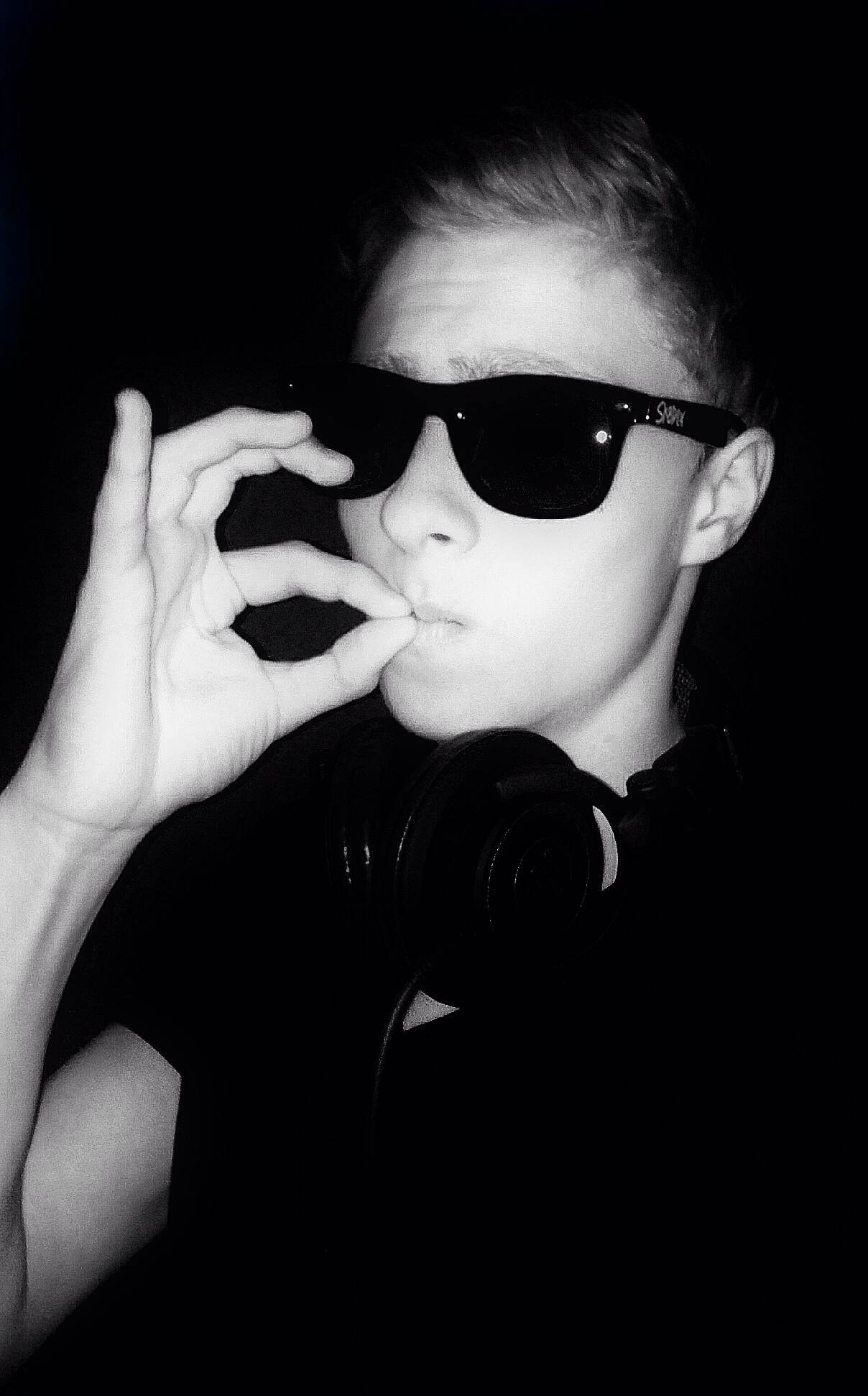 Focus On… Format:B & AKA AKA powered by Sennheiser – Manicx