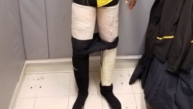 Flugbegleiter mit vier Kilo Kokain unter der Hose festgenommen - Bild von CBP New York City