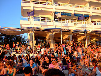 330px-Café_del_Mar_(214181894)