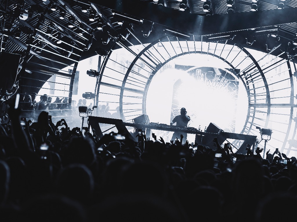 "The Vortex" Ushuaïa und Hï präsentieren Lineup für das große