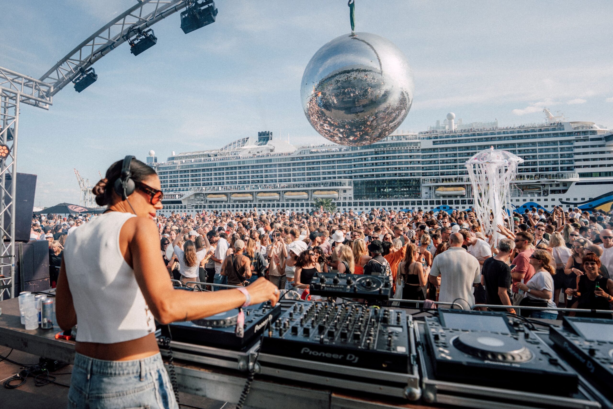 NOISY Festival kehrt an Hamburgs Elbe zurück