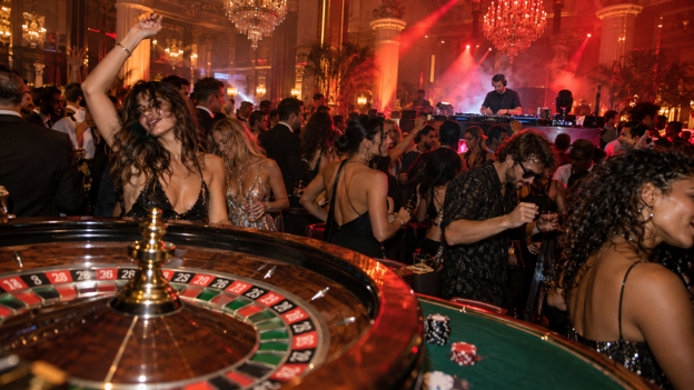 All-in für den Abend: Wenn die Casino-Welt die Tanzfläche erobert